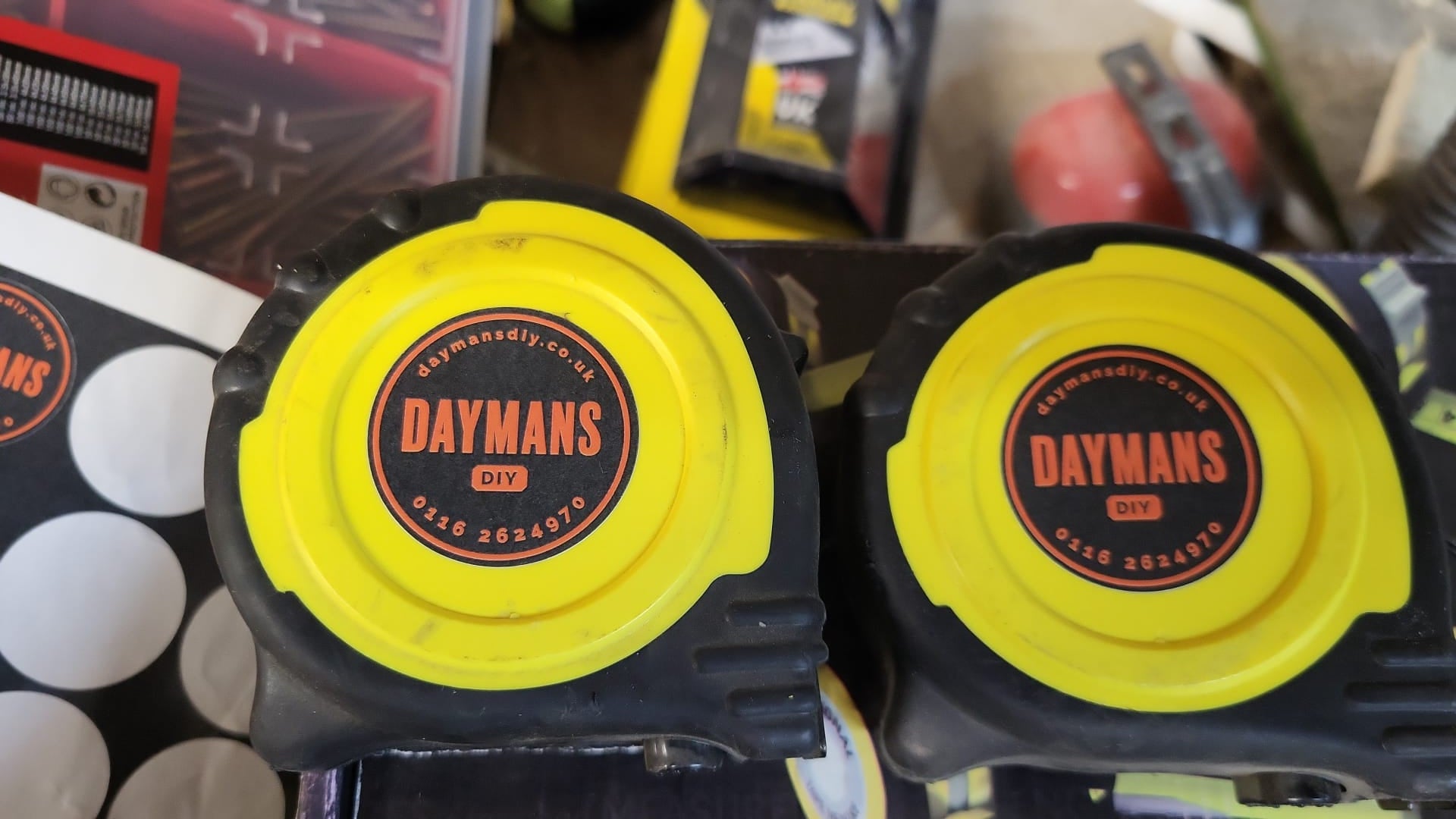 Advent 8m (27ft) Tape Measure