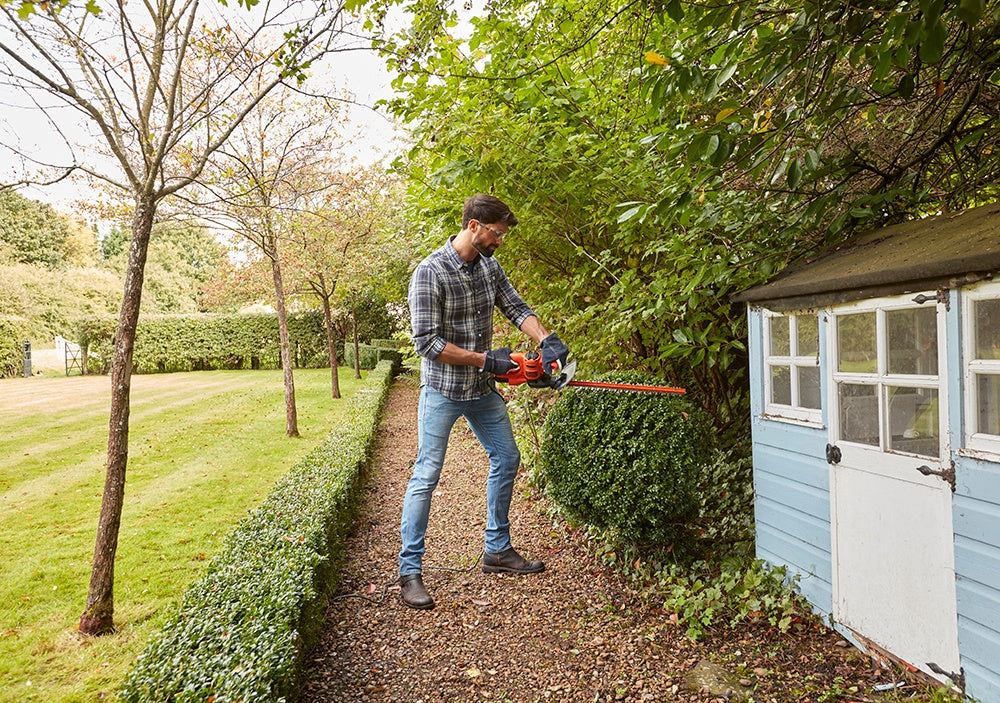Black & Decker BEHT201 Hedge Trimmer 45cm 420W