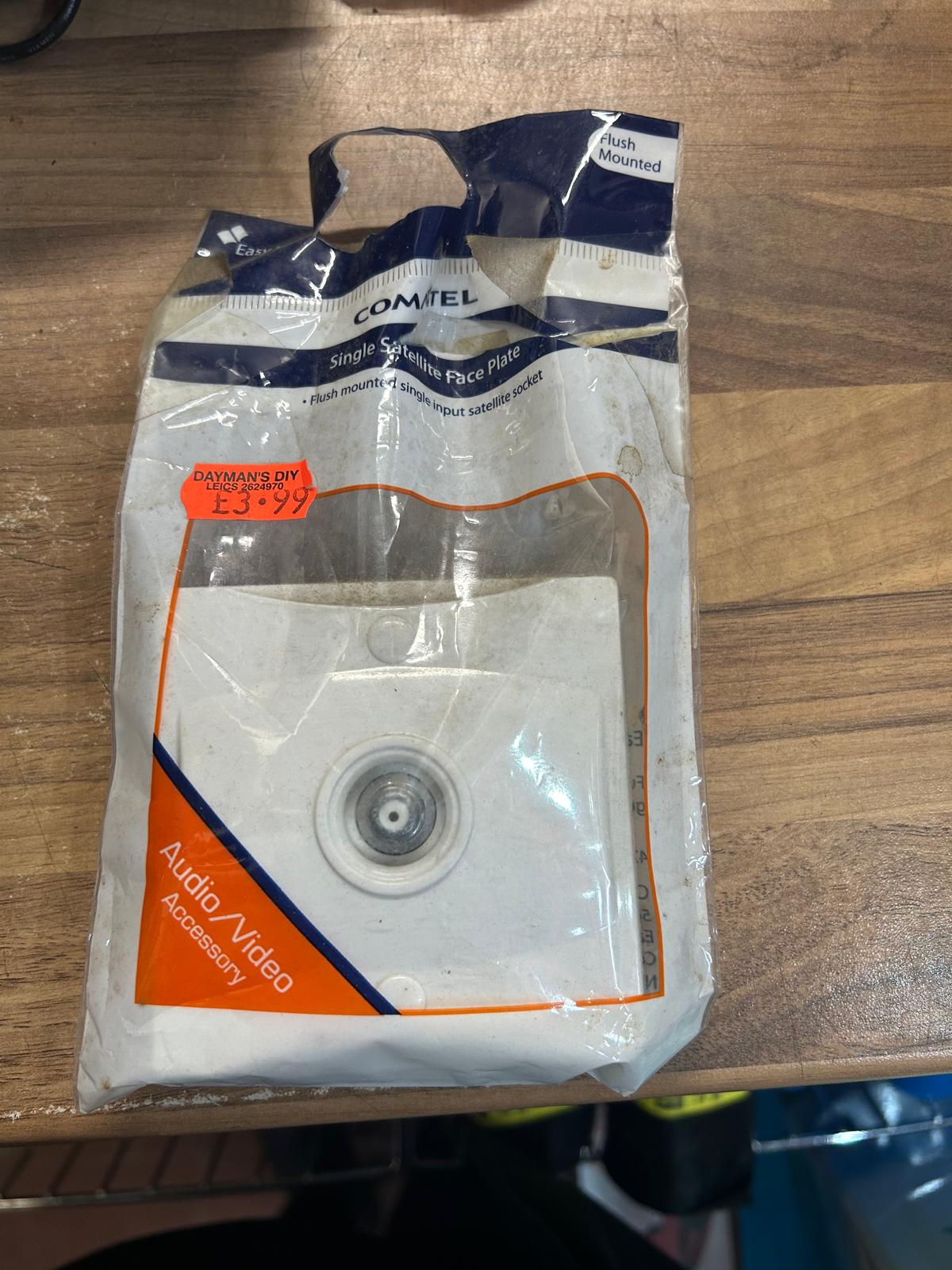 Commtel Single Satellite Face Plate