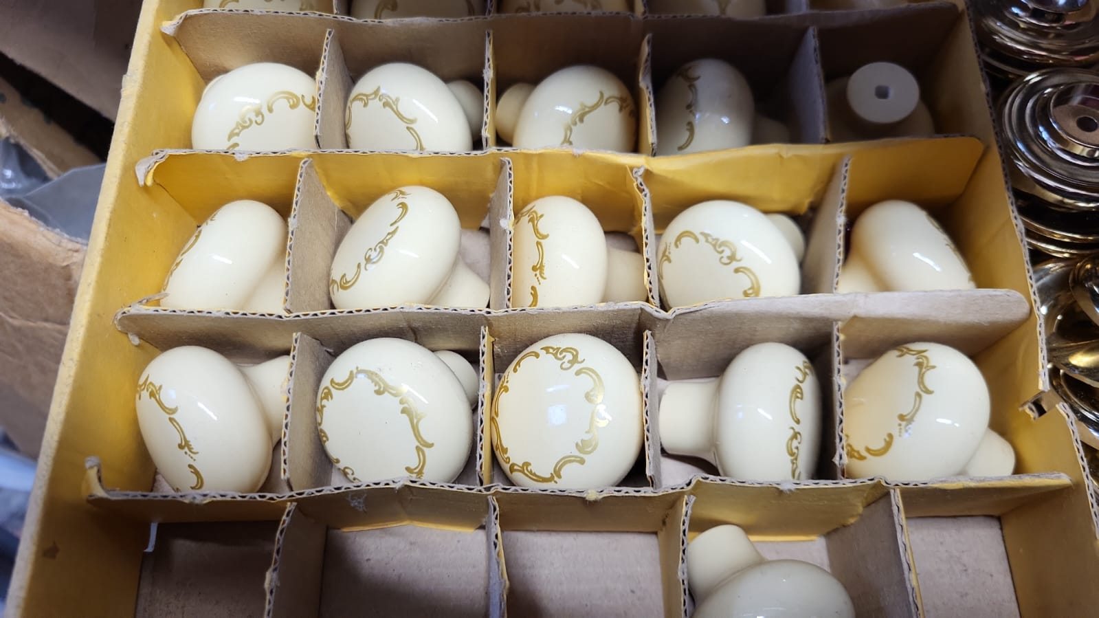 Magnolia & Gold Scroll Knobs 35mm Ceramic Porcelain