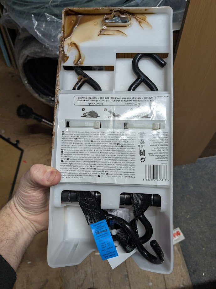 Master Lock Retractable Ratchet Tie-Down S-Hook 3m 2 Piece (Paint on Packaging)