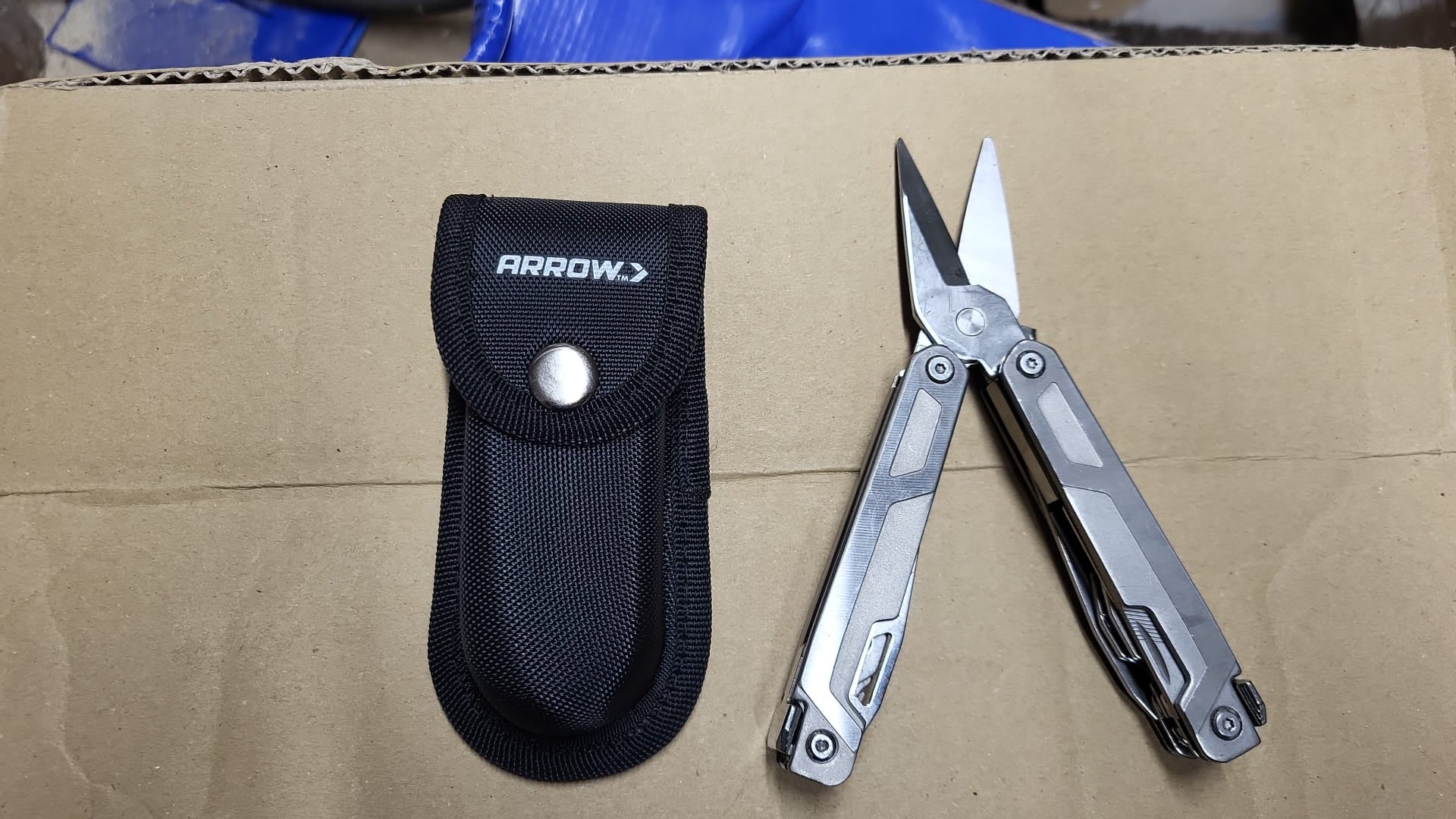 Arrow Multi Tool With Pouch