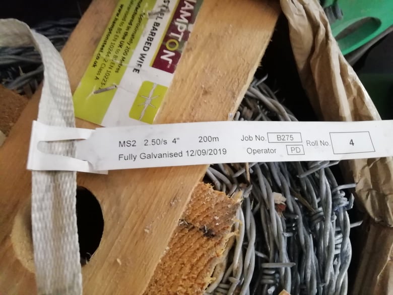 Galvanised Barbed wire 200m Roll (LOCAL PICKUP / DELIVERY ONLY)