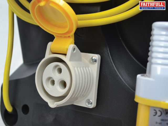 Faithfull Quality Tools- LED Task Light with Power Take Off 20W 110V