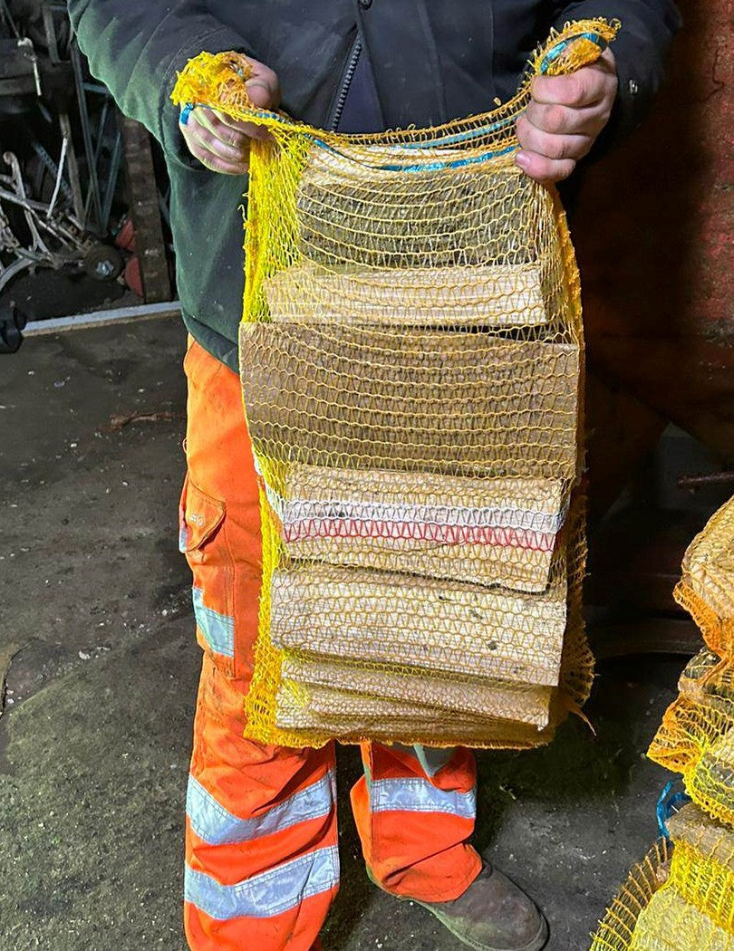 Seasoned Hardwood or Softwood Logs Netted Sacks (LOCAL PICKUP / DELIVERY ONLY)
