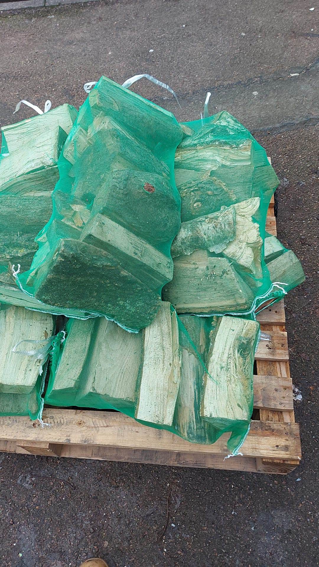 Seasoned Hardwood or Softwood Logs Netted Sacks (LOCAL PICKUP / DELIVERY ONLY)