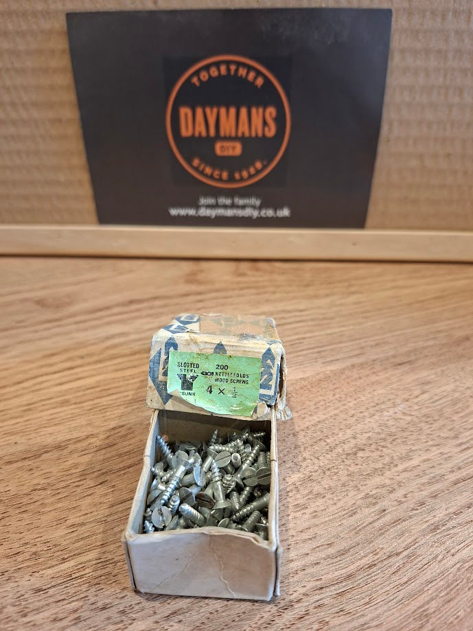 Vintage Nettlefolds 4 x 1/2 Slotted Steel CSK Screws