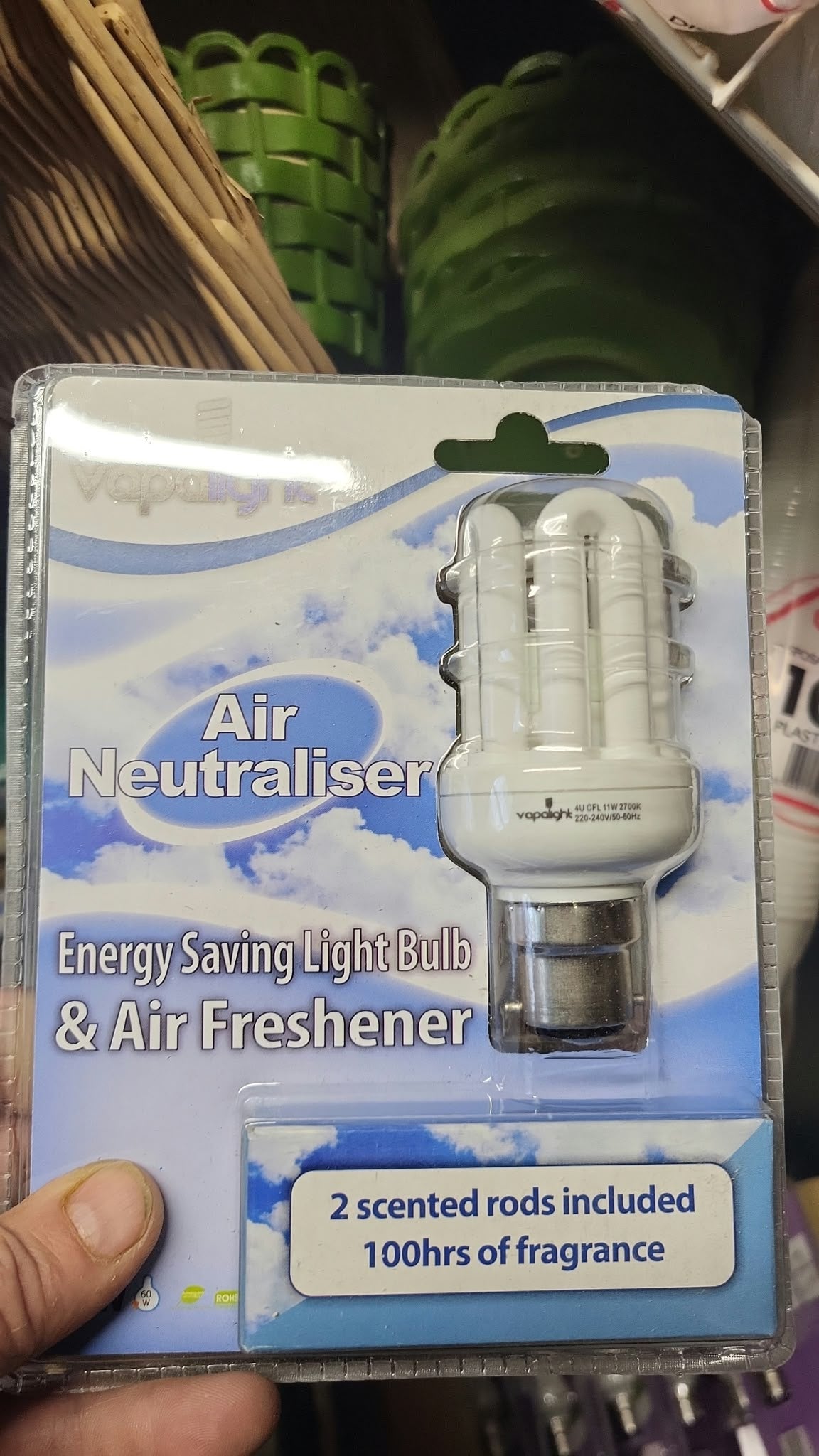 Vapalight Air Neutraliser Energy Saving Light Bulb & Air Freshener 11w BC