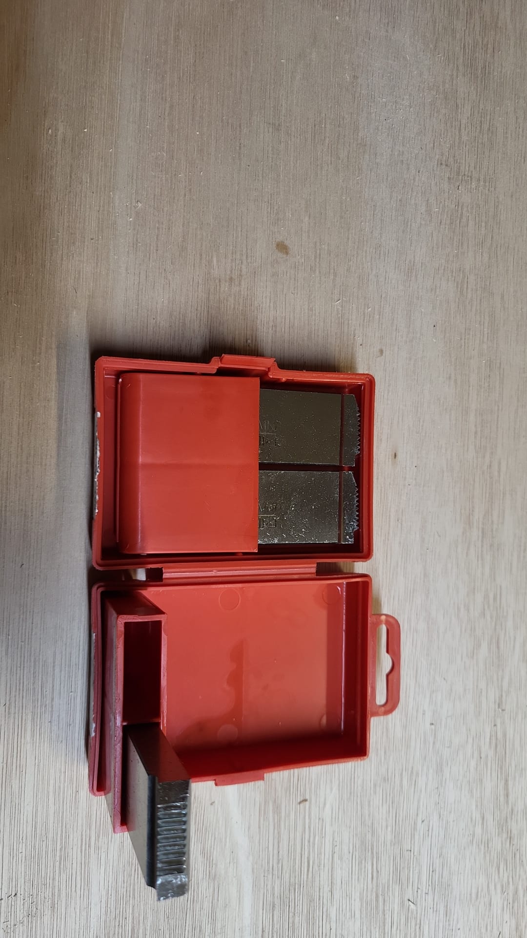 Rigid Threading Machine Dies 1/2 - 3/4in BSPT 18951 (No 3 Missing)