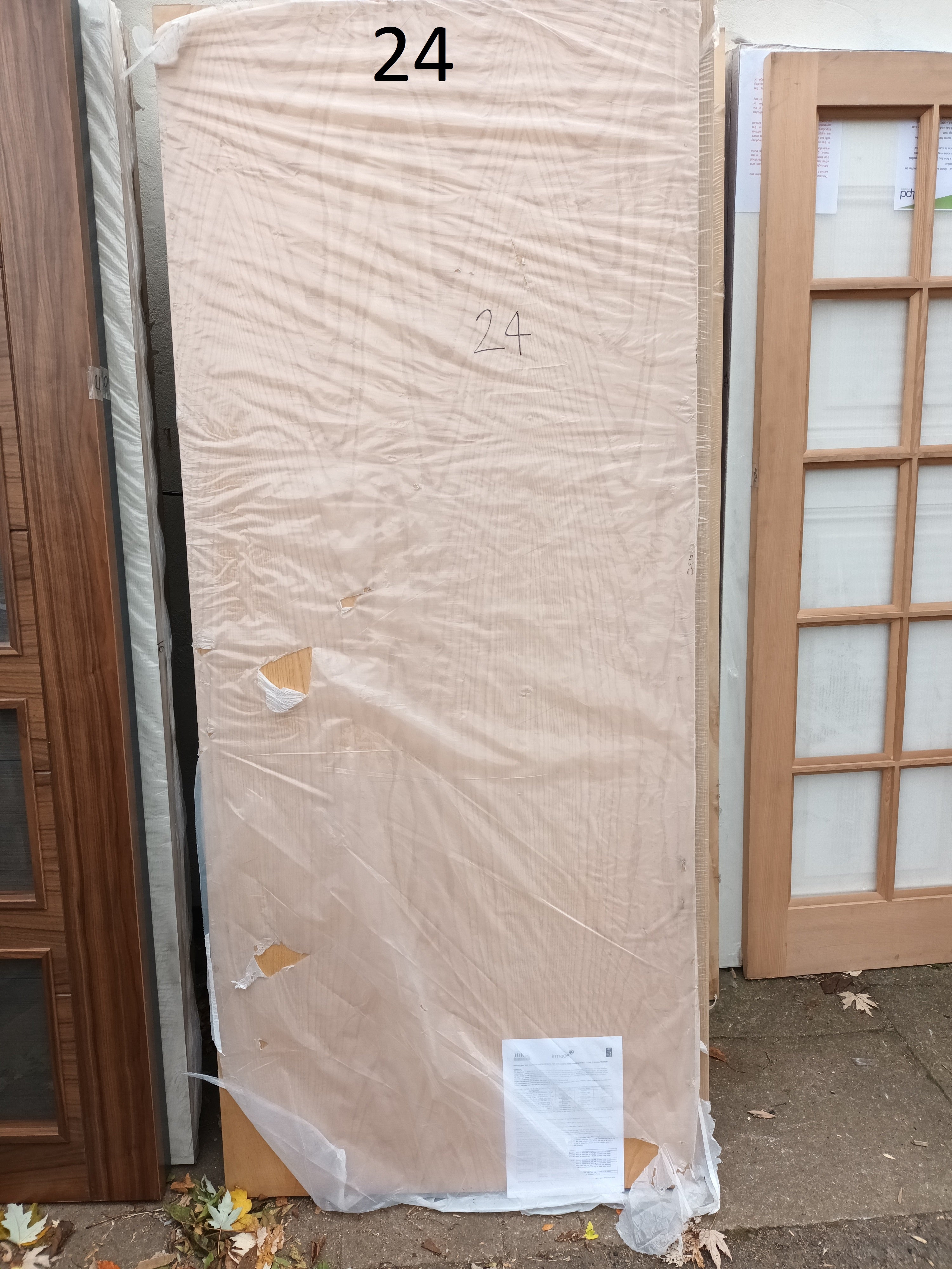 JB Kind Veneered Flush Oak Internal Door 1981mm x 838mm (78" x 33")