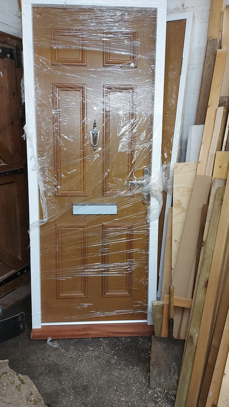 Oak Coloured External Fire Rated Front Door Fitted In Frame Right Handled (Frame Size - 2130 x 850 x 90mm) (LOCAL PICKUP / DELIVERY ONLY)